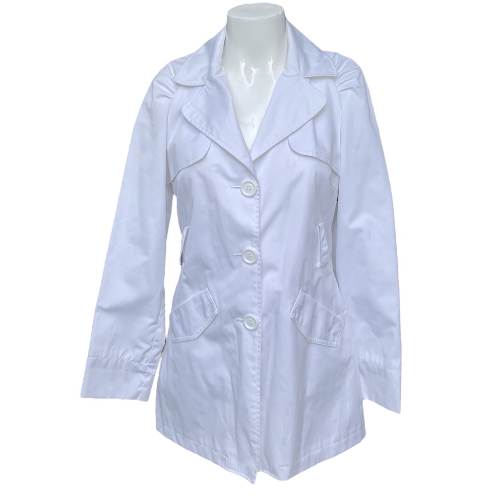 EXPRESS IVORY COAT SZ Medium NWOT. Missing Belt
